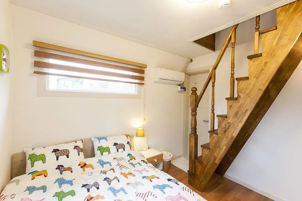 ** Hotel Bauhaus Guesthouse Seoul South Korea